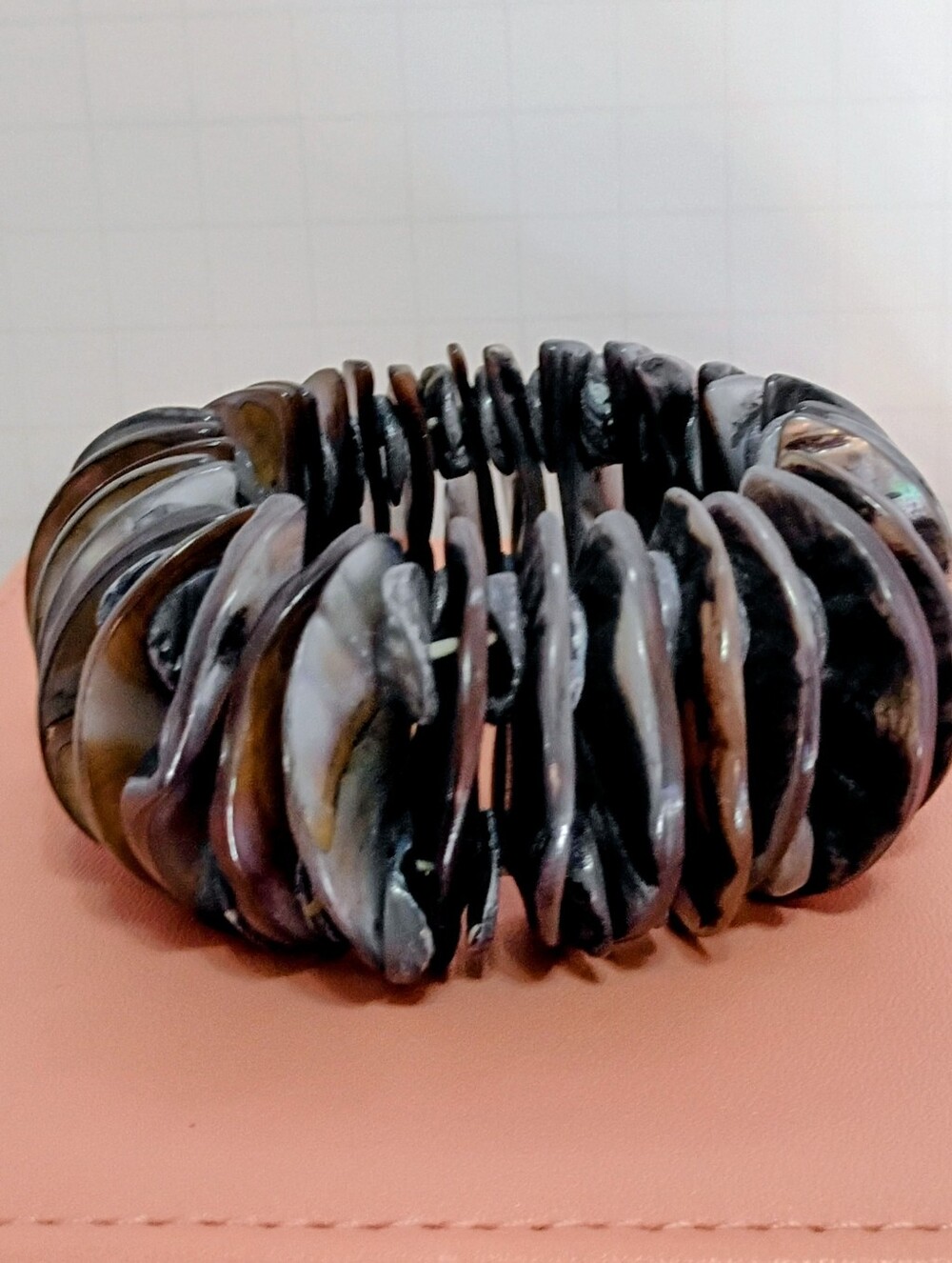 Shell Bracelet - Picture 3 of 3